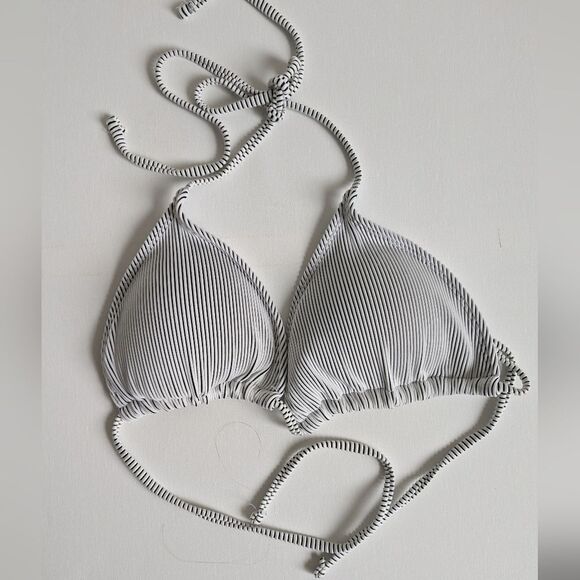 Bikini Top Bundle (3) Size Large Black White Stripe Tropical Print Size Large - Picture 4 of 8